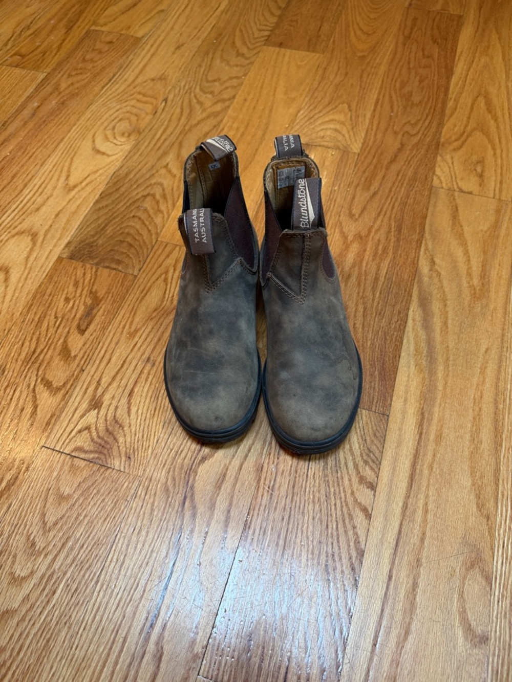 Blundstone Women’s Classic #585 Chelsea Boots - Rustic Brown